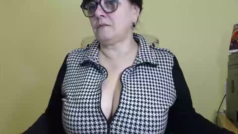 CarolineDream  online show from 10/16/25, 05:41