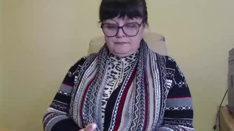 CarolineDream  online show from 11/11/25, 11:10