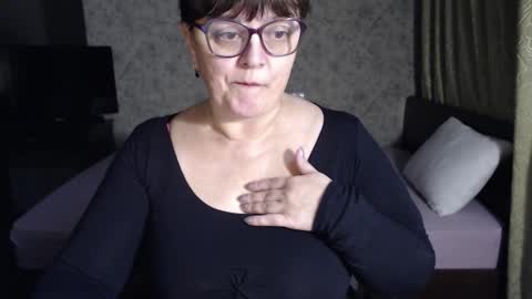 CarolineDream  online show from 11/15/25, 05:31