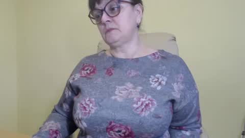 CarolineDream  online show from 11/26/25, 06:36