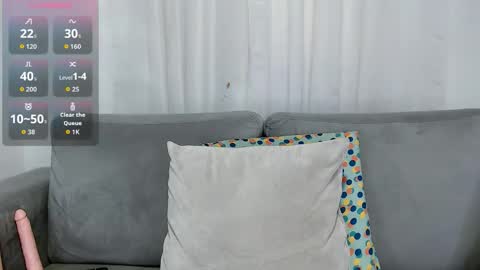 Snapshot of carolinefantasy_ chatting on 09/29/25, 06:46 Caroline online show from 09/29/25, 06:46