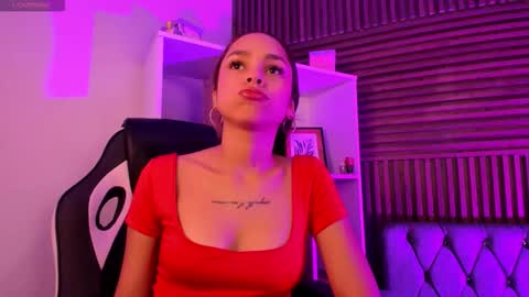 Caroline online show from 02/12/26, 02:01