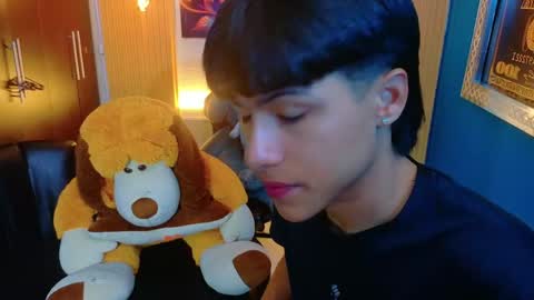 carolinejesh online show from 03/24/26, 12:10