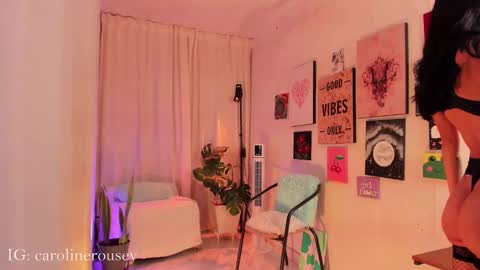 Snapshot of carolinerousev chatting on 01/03/25, 01:38 carol online show from 01/03/25, 01:38