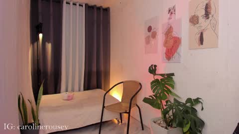 Snapshot of carolinerousev chatting on 02/14/25, 03:11 carol online show from 02/14/25, 03:11