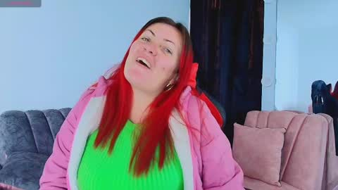 Carolinhe  online show from 10/03/25, 08:17