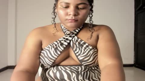 Caro online show from 12/02/25, 01:11