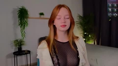 Snapshot of carolinnk chatting on 09/21/25, 02:19 Caro online show from 09/21/25, 02:19