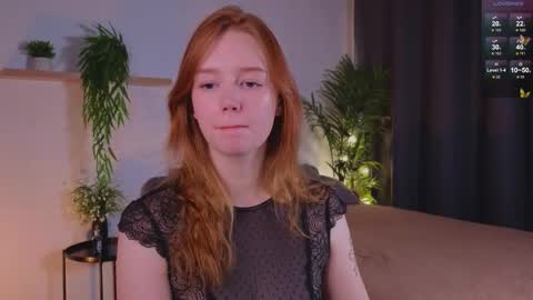 Snapshot of carolinnk chatting on 11/20/25, 03:01 Caro online show from 11/20/25, 03:01