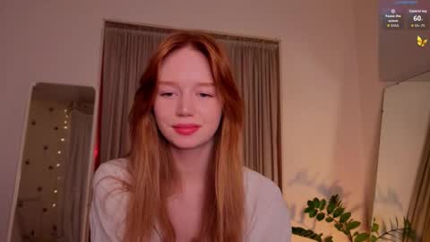 Snapshot of carolinnk chatting on 12/16/25, 10:59 Caro online show from 12/16/25, 10:59