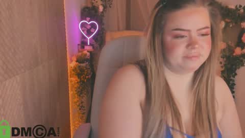 Snapshot of caroll_li chatting on 02/09/25, 10:11 caroll_li online show from 02/09/25, 10:11