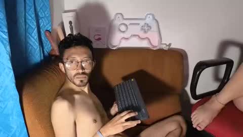 Snapshot of caroll_luna chatting on 12/16/24, 09:57 kitty online show from 12/16/24, 09:57