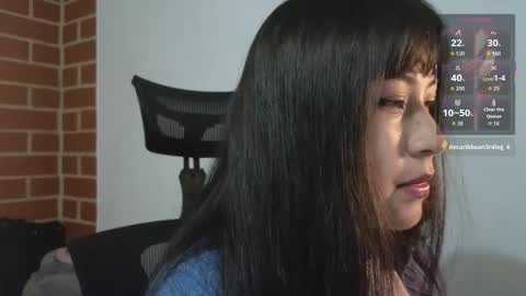 Snapshot of caroll_luna chatting on 10/14/25, 02:01 kitty online show from 10/14/25, 02:01