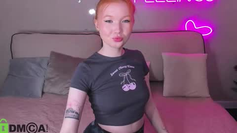 Snapshot of caroll_thompson chatting on 11/26/25, 09:32 Anna online show from 11/26/25, 09:32