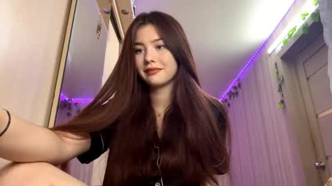 Emma online show from 11/30/25, 12:09