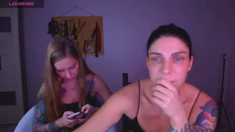 Carrie online show from 11/07/25, 07:25