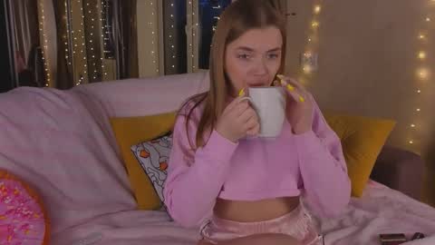 carriebradshawww online show from 03/19/26, 04:33