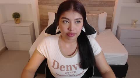 Snapshot of carriepink_ chatting on 09/23/25, 12:08 carriepink_ online show from 09/23/25, 12:08