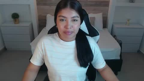 Snapshot of carriepink_ chatting on 09/24/25, 11:13 carriepink_ online show from 09/24/25, 11:13