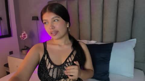 Snapshot of carriepink_ chatting on 10/02/25, 11:50 carriepink_ online show from 10/02/25, 11:50