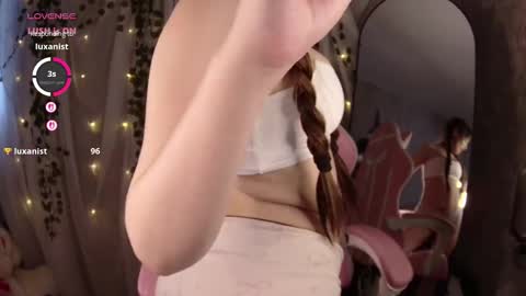 Snapshot of carysgs chatting on 02/27/26, 04:01 carysgs online show from 02/27/26, 04:01