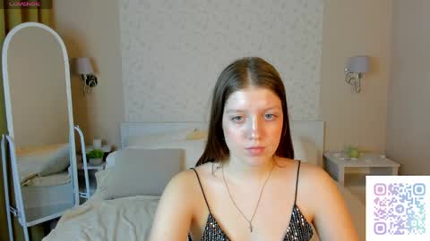 Snapshot of casandra_joness chatting on 03/18/26, 06:16 Casandra online show from 03/18/26, 06:16