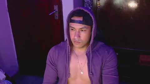      online show from 03/01/25, 08:02