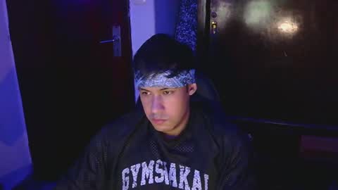      online show from 03/08/25, 04:45