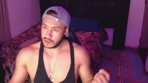      online show from 10/05/25, 06:23