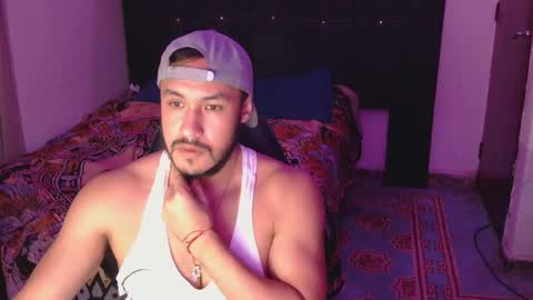      online show from 10/12/25, 06:12