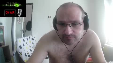 Snapshot of cascadacek chatting on 04/08/26, 11:43 CASCADACEK online show from 04/08/26, 11:43