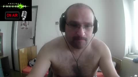 Snapshot of cascadacek chatting on 04/10/26, 12:21 CASCADACEK online show from 04/10/26, 12:21