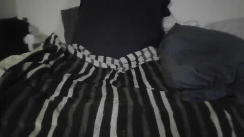 Snapshot of cascadefalls chatting on 09/18/25, 05:59 Cascade not really but sticking with it online show from 09/18/25, 05:59