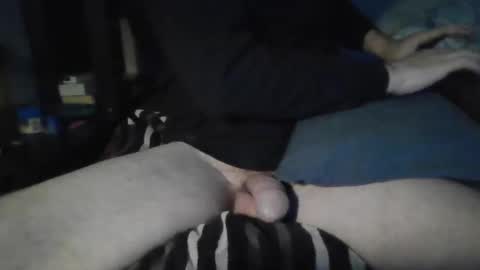 Snapshot of cascadefalls chatting on 02/26/26, 03:11 Cascade not really but sticking with it online show from 02/26/26, 03:11