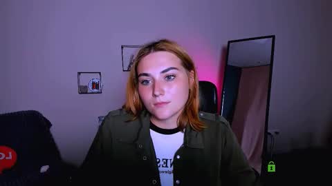 Snapshot of casey_meow_ chatting on 09/26/25, 12:53 casey_meow_ online show from 09/26/25, 12:53