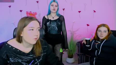 casey_meow_ online show from 04/18/26, 08:51