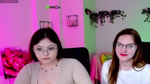 Snapshot of casey_meow_ chatting on 06/19/26, 07:06 casey_meow_ online show from 06/19/26, 07:06
