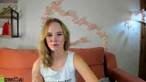 Snapshot of casey_sweeet chatting on 09/24/25, 08:39 Casey sweeet online show from 09/24/25, 08:39