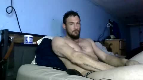 Snapshot of caseyjmcd22 chatting on 02/25/26, 04:16 okiedadd online show from 02/25/26, 04:16