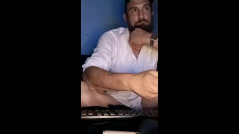 Snapshot of caseyjmcd22 chatting on 04/02/26, 10:02 okiedadd online show from 04/02/26, 10:02