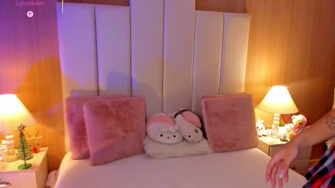 Casey Pierce  New Account online show from 12/16/25, 08:36