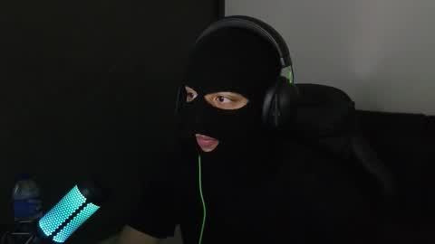 cash_master777 online show from 01/11/26, 03:33