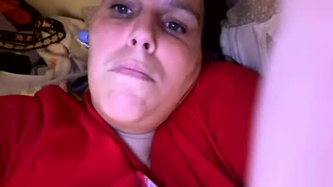 Snapshot of cashcoupllle chatting on 09/28/25, 03:23 Cash Couple online show from 09/28/25, 03:23