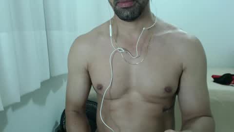 cashmastermuscle77 online show from 01/22/25, 03:31