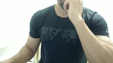 cashmastermuscle77 online show from 10/26/25, 01:55