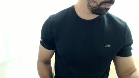 Snapshot of cashmastermuscle77 chatting on 06/06/26, 07:07 cashmastermuscle77 online show from 06/06/26, 07:07