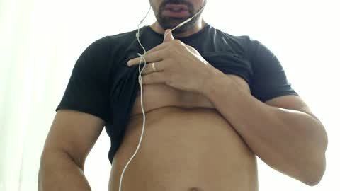 Snapshot of cashmastermuscle77 chatting on 07/08/26, 11:15 cashmastermuscle77 online show from 07/08/26, 11:15