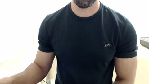 Snapshot of cashmastermuscle77 chatting on 07/13/26, 09:39 cashmastermuscle77 online show from 07/13/26, 09:39