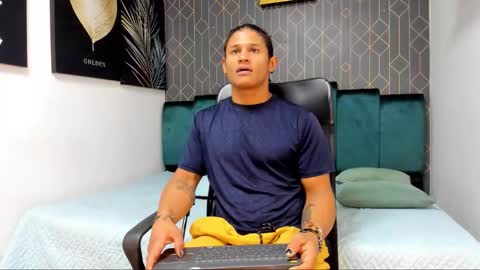 Casike online show from 12/04/25, 12:31