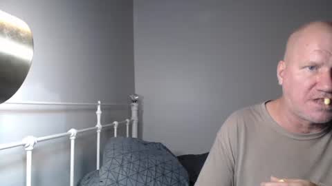 CasinoCam online show from 12/01/25, 06:51